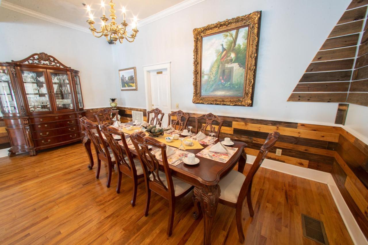 Carriage Way Centennial House - Adult Only- Saint Augustine Bed & Breakfast Екстериор снимка