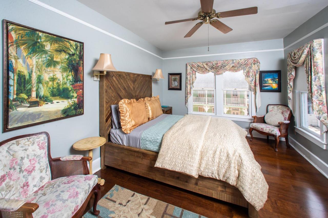 Carriage Way Centennial House - Adult Only- Saint Augustine Bed & Breakfast Екстериор снимка