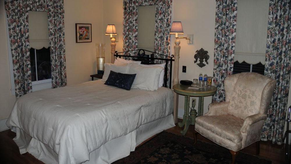 Carriage Way Centennial House - Adult Only- Saint Augustine Bed & Breakfast Екстериор снимка