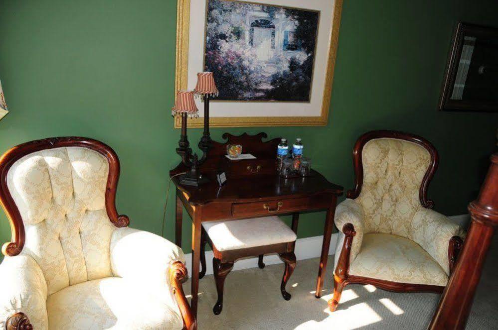 Carriage Way Centennial House - Adult Only- Saint Augustine Bed & Breakfast Екстериор снимка