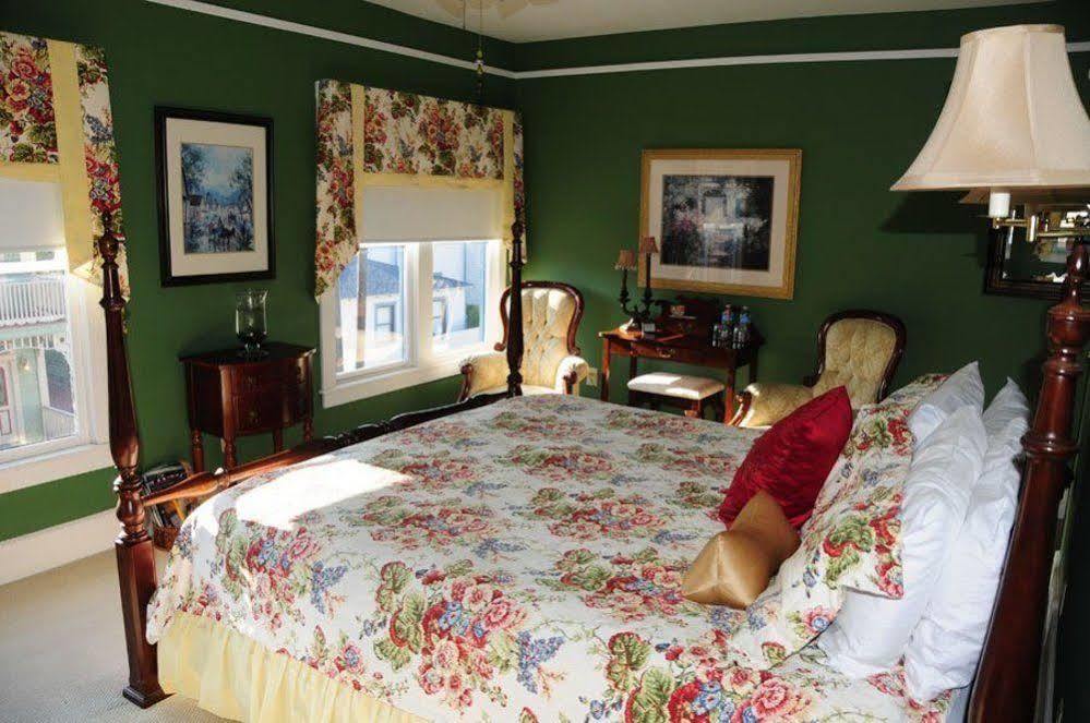 Carriage Way Centennial House - Adult Only- Saint Augustine Bed & Breakfast Екстериор снимка